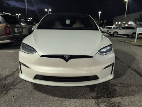Used 2022 Tesla Model X Long Range image 2