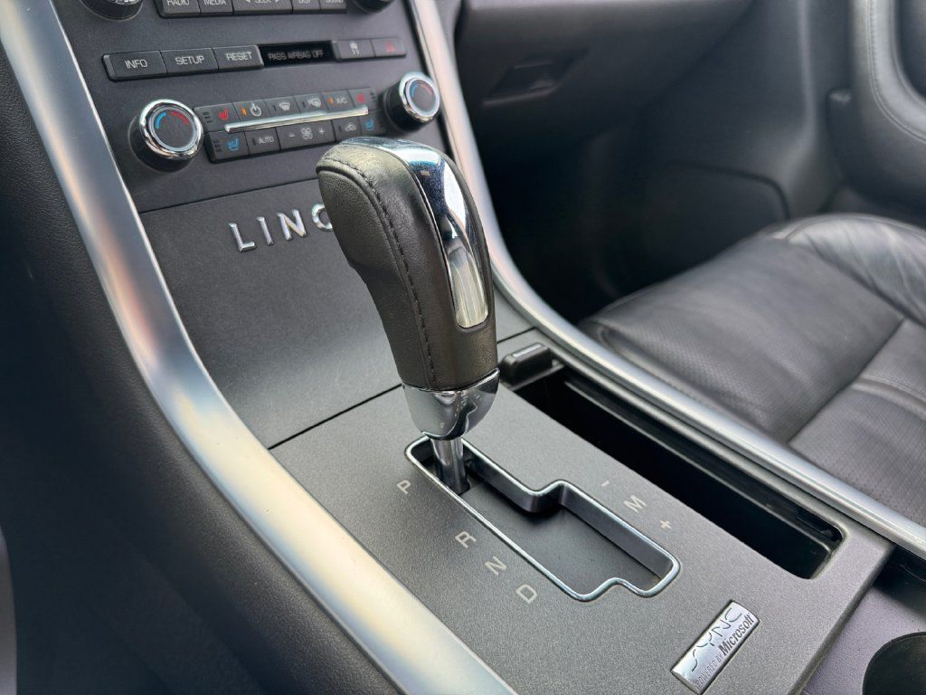 Used 2009 Lincoln MKS AWD image 27