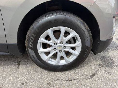 Used 2018 Chevrolet Equinox LT w/ LPO, Protection Package AWD/4WD image 28