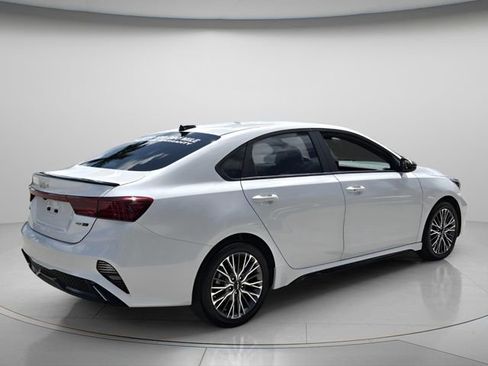 Used 2024 Kia Forte GT-Line image 7