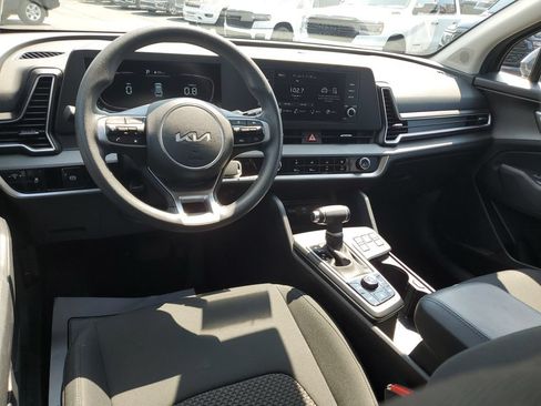 Used 2023 Kia Sportage LX AWD/4WD image 10
