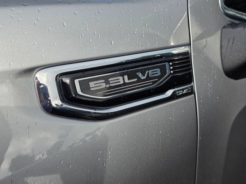 Used 2025 GMC Sierra 1500 SLT AWD/4WD image 5