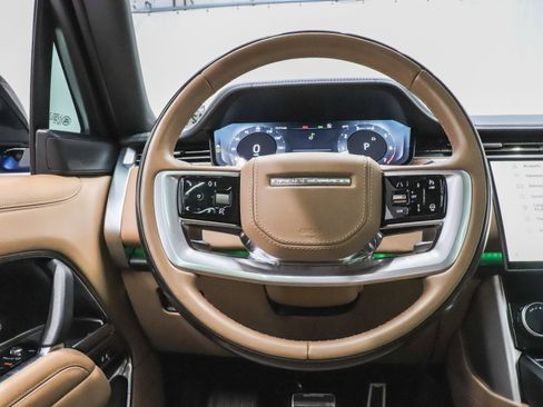 Used 2023 Land Rover Range Rover Long Wheelbase Autobiography image 36