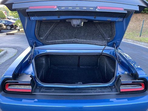 Used 2022 Dodge Challenger R/T Scat Pack RWD image 22