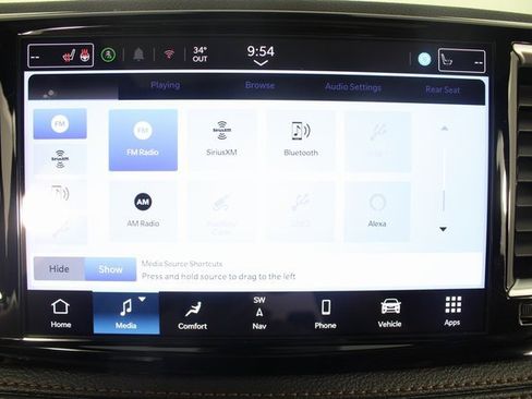 Used 2025 Chrysler Pacifica Pinnacle image 6