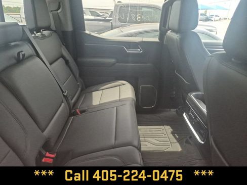 Used 2025 GMC Sierra 1500 SLT w/ SLT Premium Plus Package AWD/4WD image 30