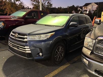 Used 2019 Toyota Highlander XLE