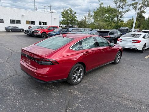 Used 2023 Honda Accord EX image 3