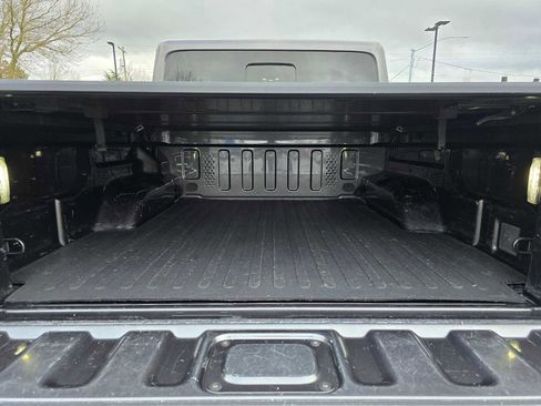Used 2021 Jeep Gladiator Rubicon image 17