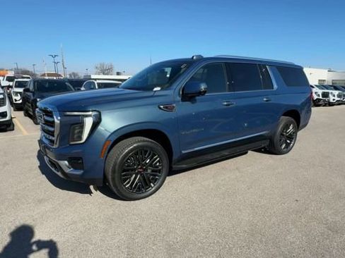 New 2026 GMC Yukon XL Elevation image 4