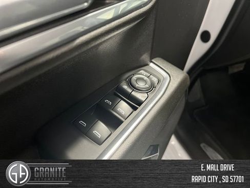Used 2024 GMC Sierra 1500 SLT AWD/4WD image 11