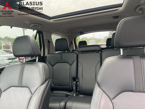 Used 2023 Honda Pilot Touring image 38