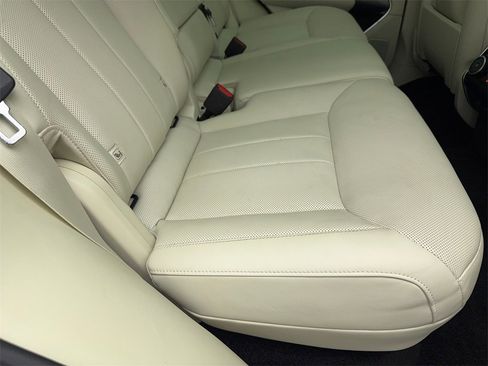 Used 2023 Land Rover Range Rover SE image 53