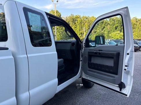 Used 2016 Ford F250 XL w/ Power Equipment Group AWD/4WD image 28