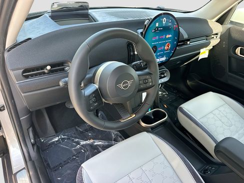 New 2026 MINI Cooper 4-Door Hardtop image 7