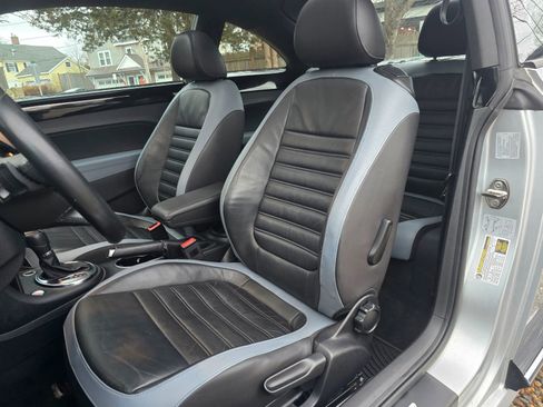 Used 2012 Volkswagen Beetle Turbo FWD image 15