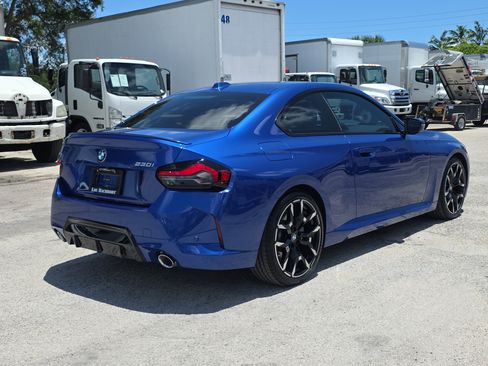 Used 2025 BMW 230i Coupe w/ M Sport Package RWD image 7