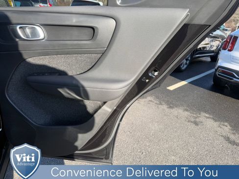 Certified 2025 Volvo XC40 B5 Core w/ Protection Package Premier image 26