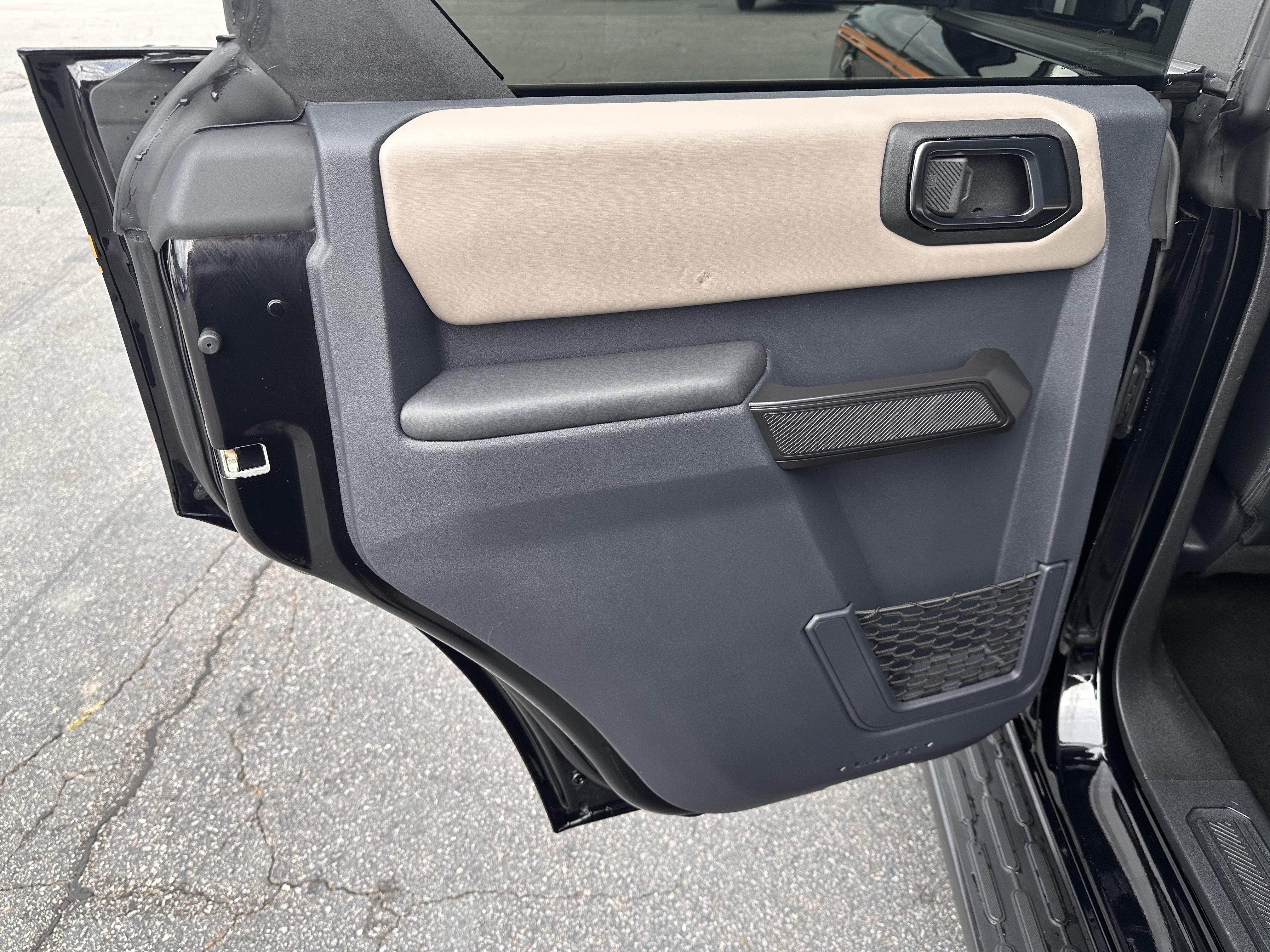 Certified 2024 Ford Bronco Wildtrak AWD/4WD image 11