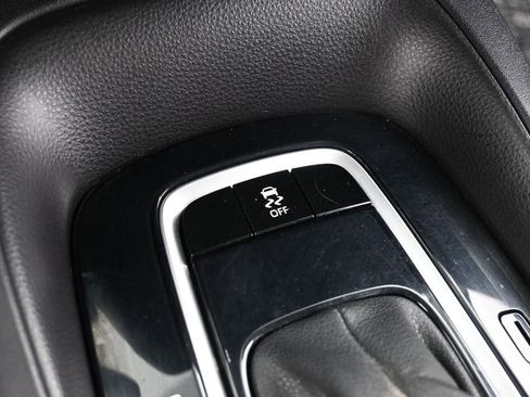 Used 2022 Toyota Corolla LE image 25