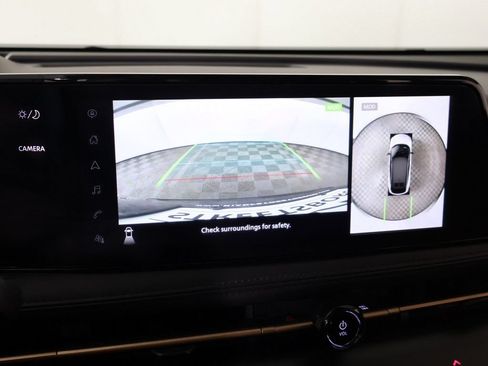 Used 2024 Nissan Ariya AWD image 56