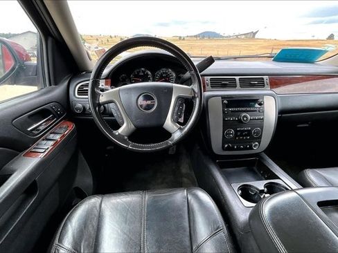 Used 2011 GMC Yukon SLT w/ SLT-2 Equipment Package AWD/4WD image 9
