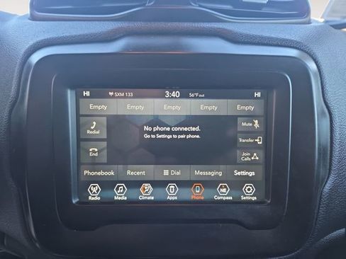 Used 2018 Jeep Renegade Latitude image 23