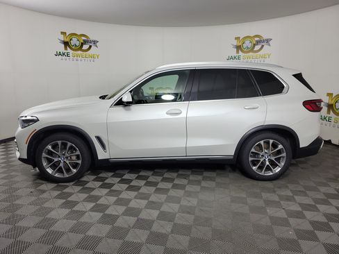 Used 2019 BMW X5 xDrive40i w/ Convenience Package AWD/4WD image 2