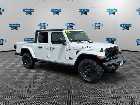 Used 2024 Jeep Gladiator Sport AWD/4WD image 8