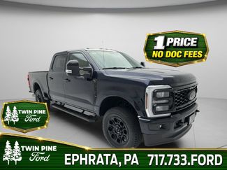 Used 2025 Ford F350 Lariat w/ Black Appearance Package AWD/4WD video 1