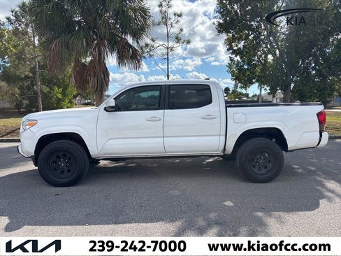 Used 2019 Toyota Tacoma SR image 3