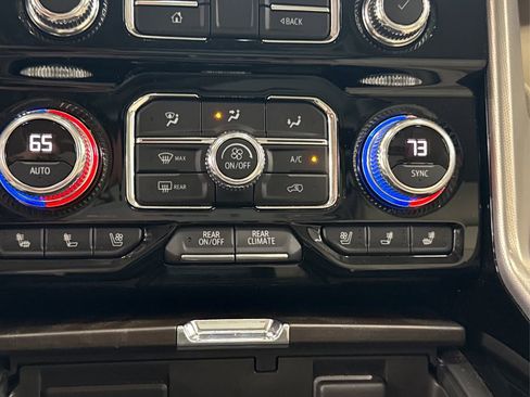 Used 2022 GMC Yukon Denali image 34