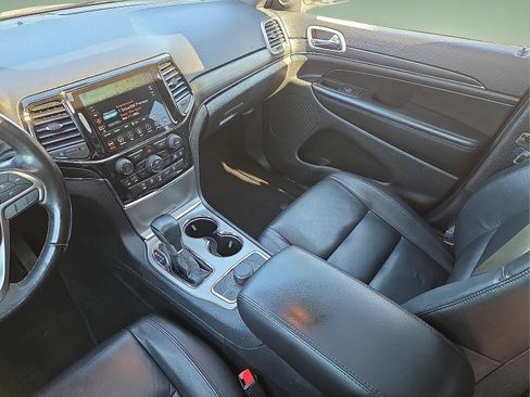 Used 2021 Jeep Grand Cherokee Limited AWD/4WD image 12