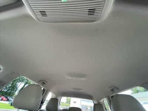 Used 2026 Volkswagen Atlas SE FWD image 5