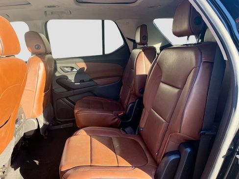 Used 2018 Chevrolet Traverse High Country w/ LPO, Cargo Package AWD/4WD image 26