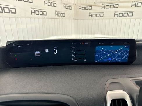 Certified 2025 Ford Expedition Max Active AWD/4WD image 3