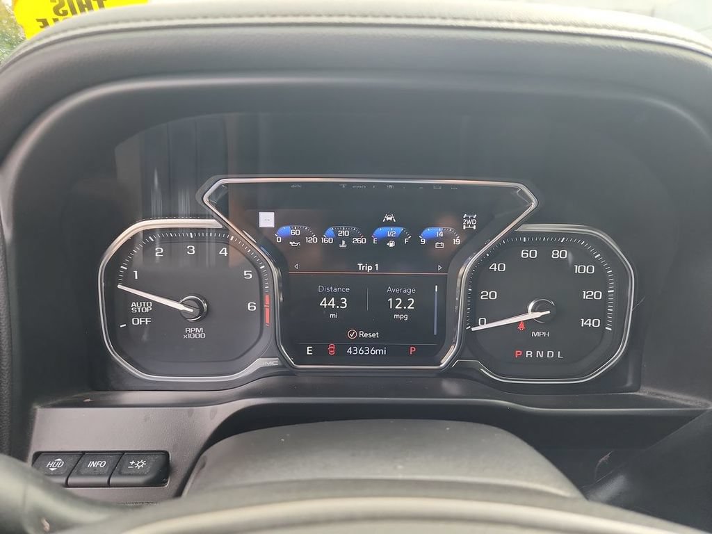 Certified 2021 GMC Sierra 1500 AT4 w/ AT4 Premium Package AWD/4WD image 11