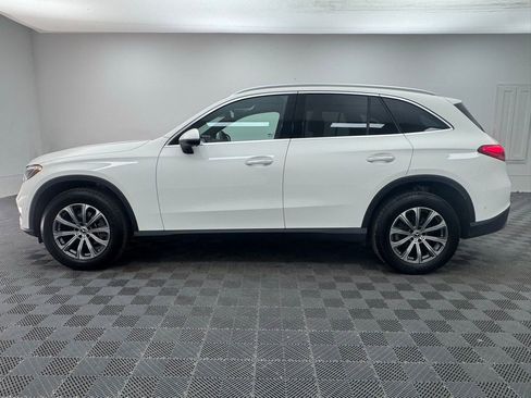 Used 2025 Mercedes-Benz GLC 300 4MATIC image 14