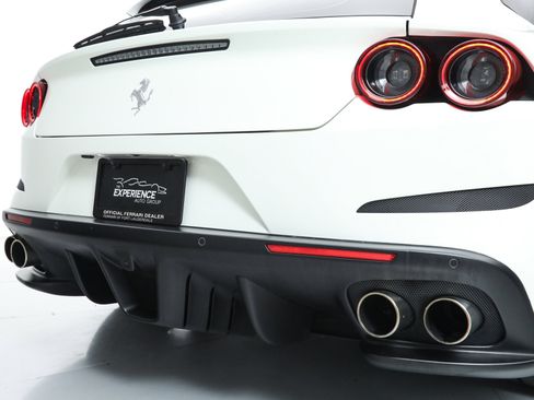 Certified 2020 Ferrari GTC4Lusso image 17