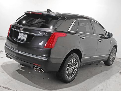 Used 2017 Cadillac XT5 Luxury FWD image 6