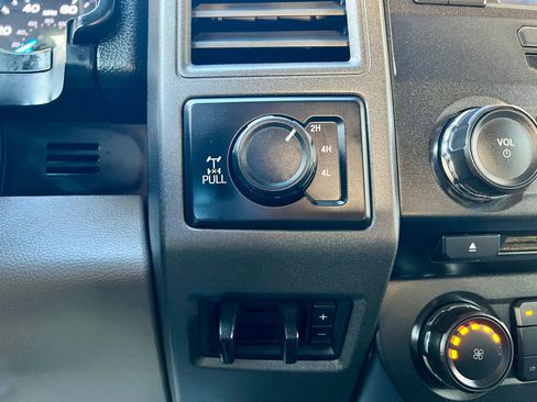 Used 2018 Ford F250 XL w/ Power Equipment Group image 24