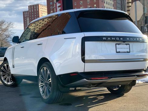 New 2026 Land Rover Range Rover SE image 12