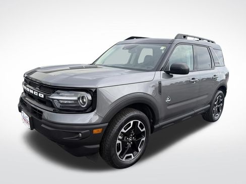 Certified 2023 Ford Bronco Sport Outer Banks w/ Tech Package AWD/4WD image 2