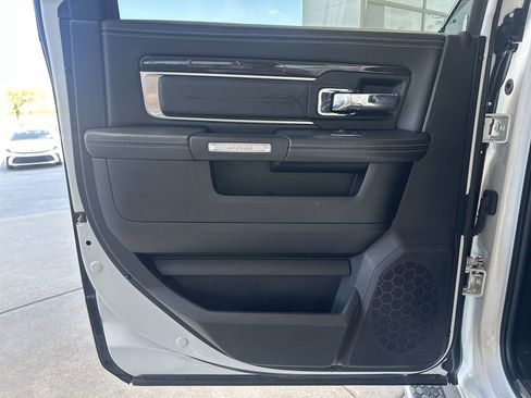 Used 2018 RAM 3500 Laramie Longhorn AWD/4WD image 19