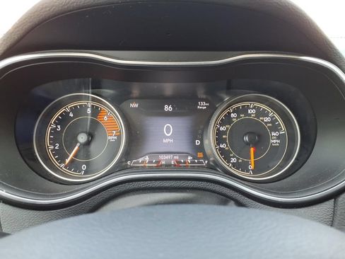 Used 2020 Jeep Cherokee Limited AWD/4WD image 37