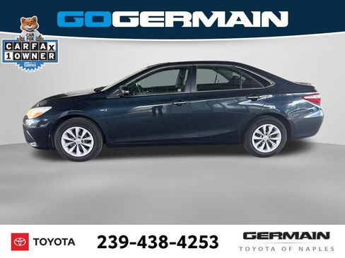 Used 2017 Toyota Camry LE FWD image 2