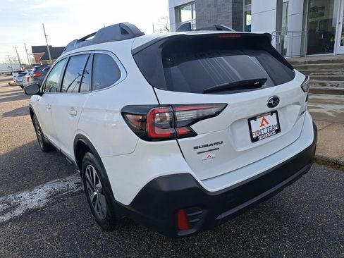 Certified 2021 Subaru Outback Premium image 4