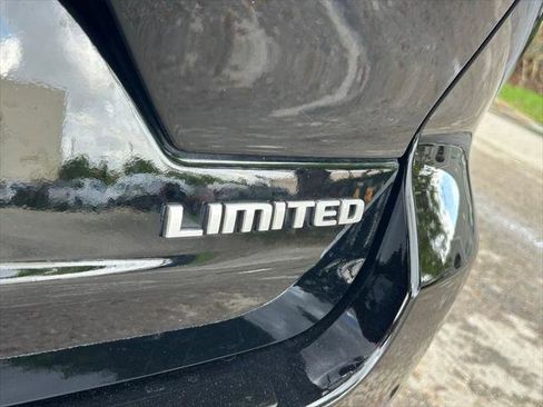 Certified 2025 Jeep Grand Cherokee Limited w/ MOPAR Finishing Package RWD image 30