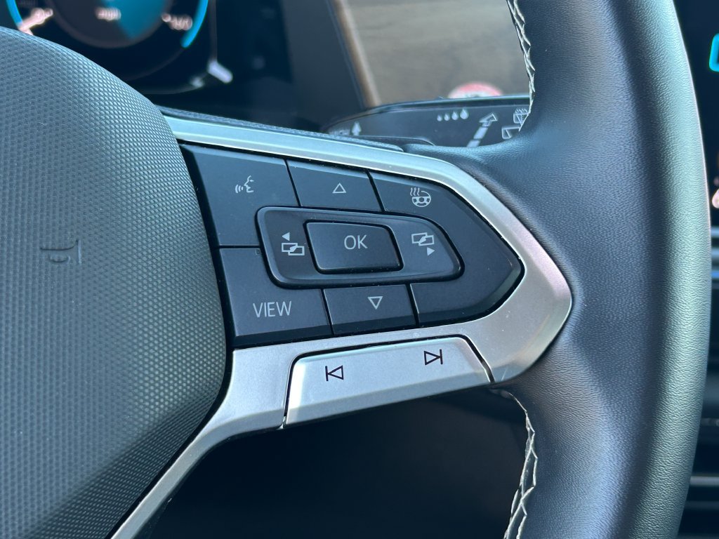 Used 2025 Volkswagen Atlas SE AWD/4WD image 19