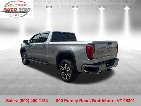 Used 2024 GMC Sierra 1500 AT4 w/ Technology Package AWD/4WD image 3